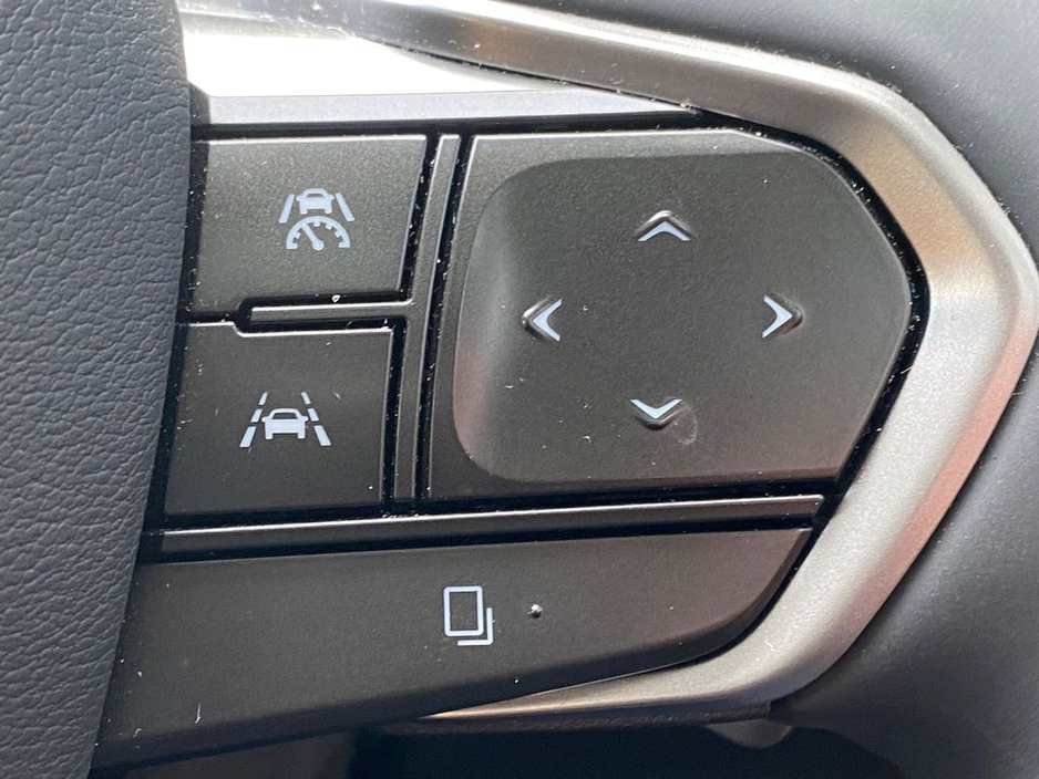 2024 Lexus RZ - image 25