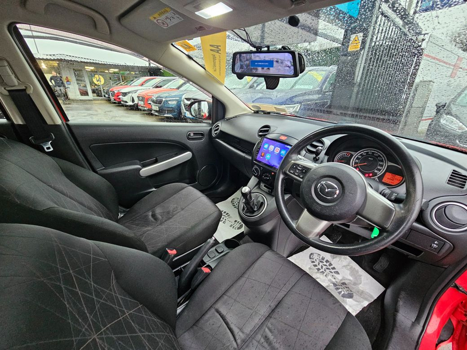 2014 Mazda Demio - image 11