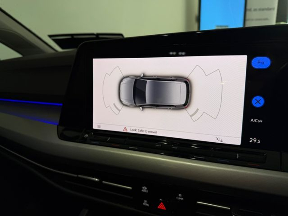 2023 Volkswagen Golf Life 1.0 TSI Mhev 110HP 5 €26,777