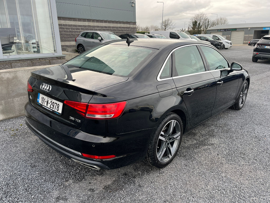 2019 Audi A4 - image 3