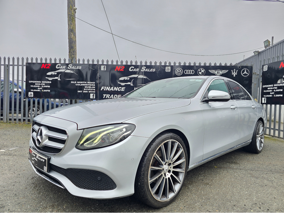 2016 Mercedes-Benz E Class - image 3