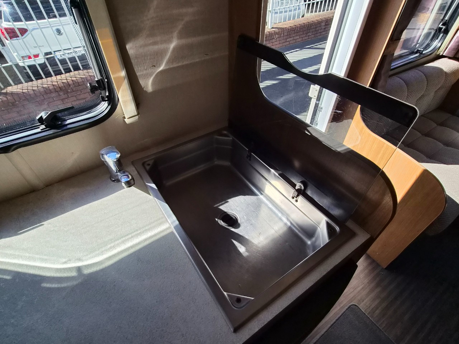 2015 Auto-Trail F-Line - image 14