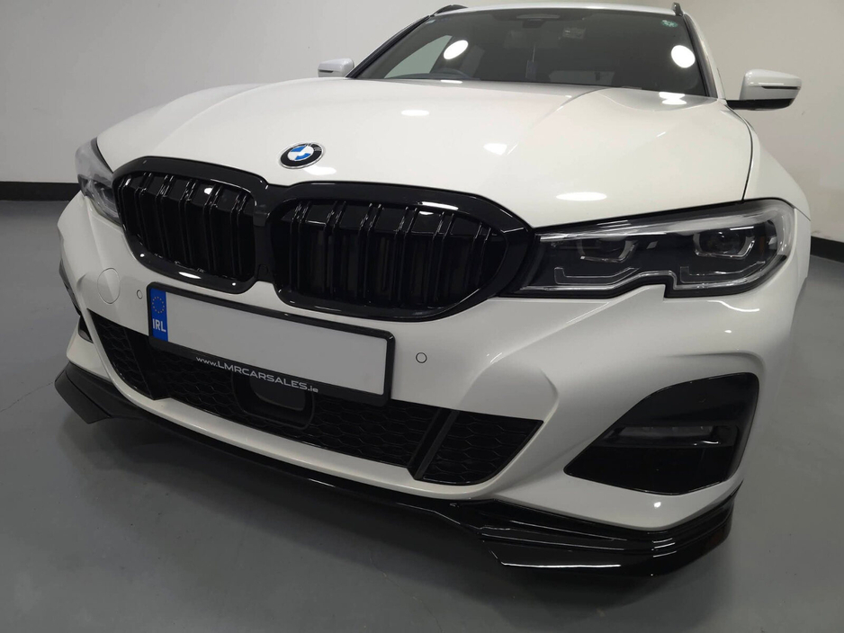 2019 BMW 3 Series - image 12