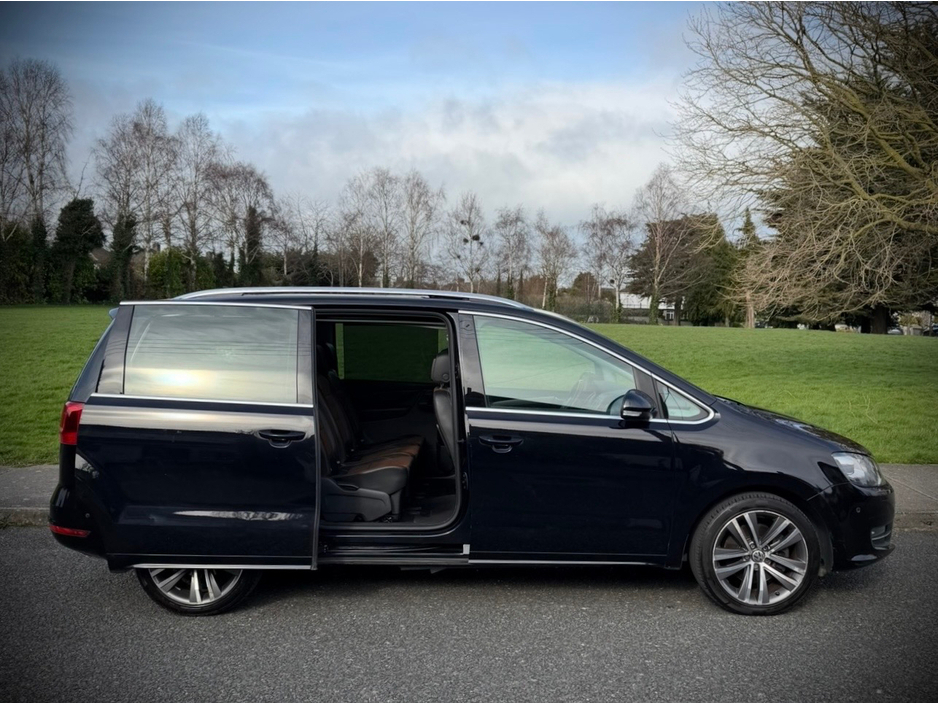 2014 Volkswagen Sharan - image 11