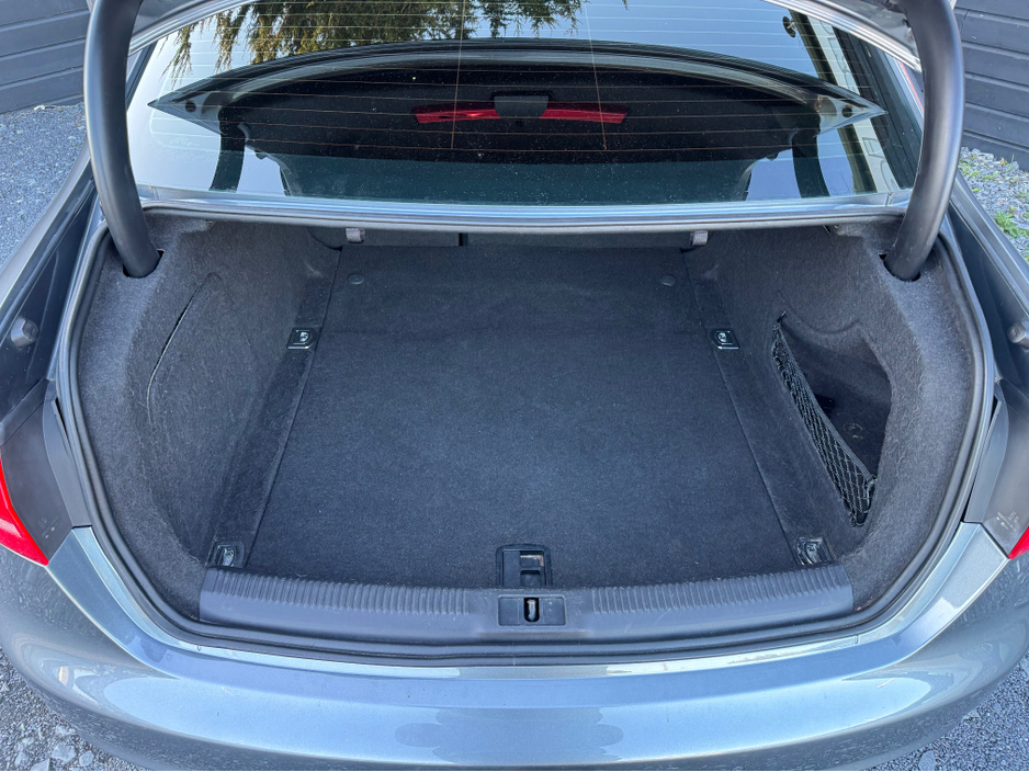 2012 Audi A4 - image 19