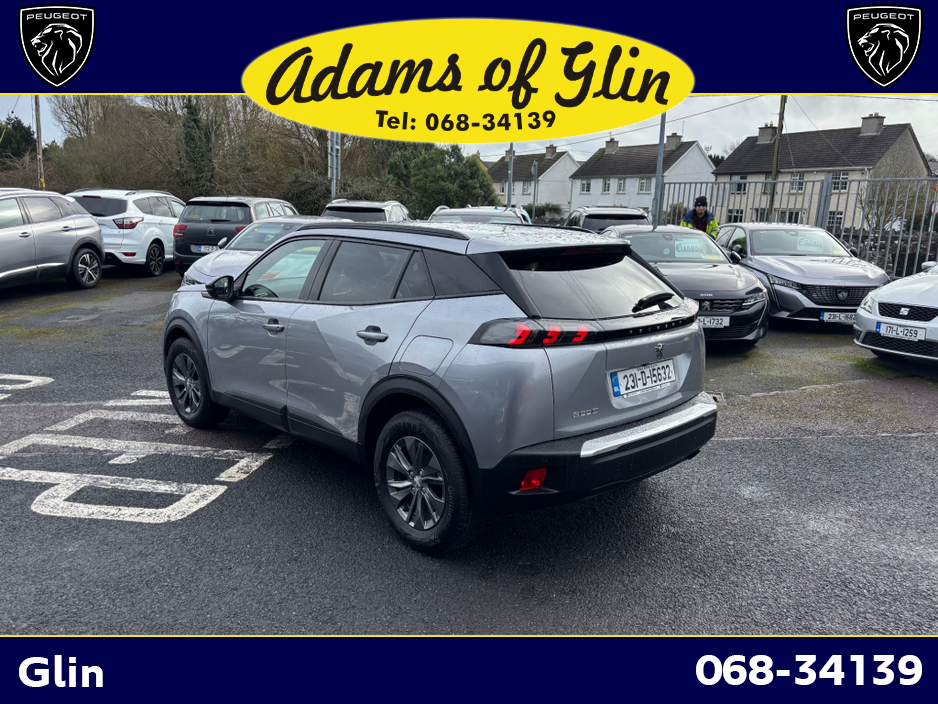 2023 Peugeot 2008 - image 4