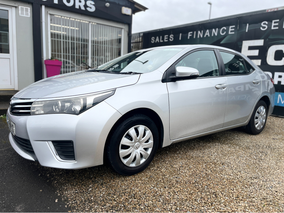 2014 Toyota Corolla - image 3