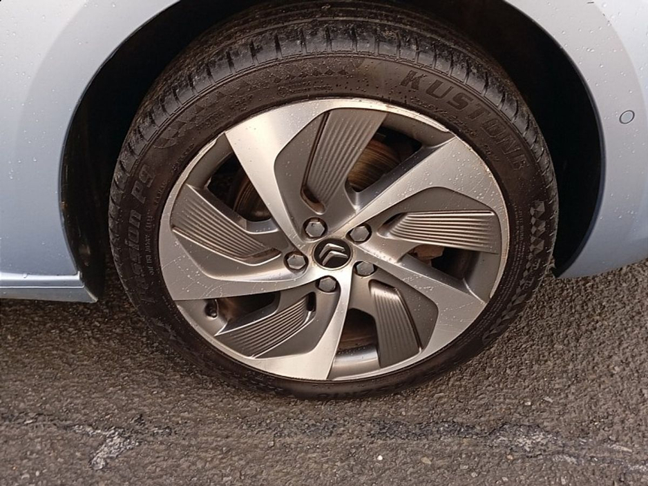 2016 Citroen C4 - image 7