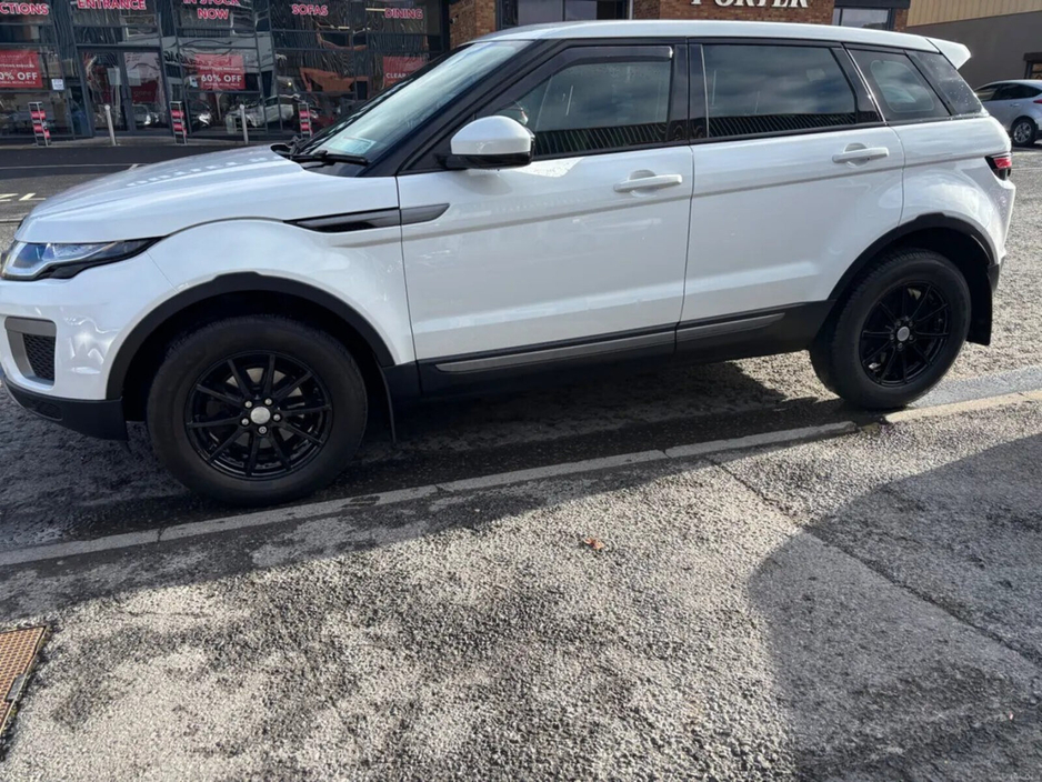 2016 Land Rover Range Rover Evoque 2.0 eD4 Pure €15,000