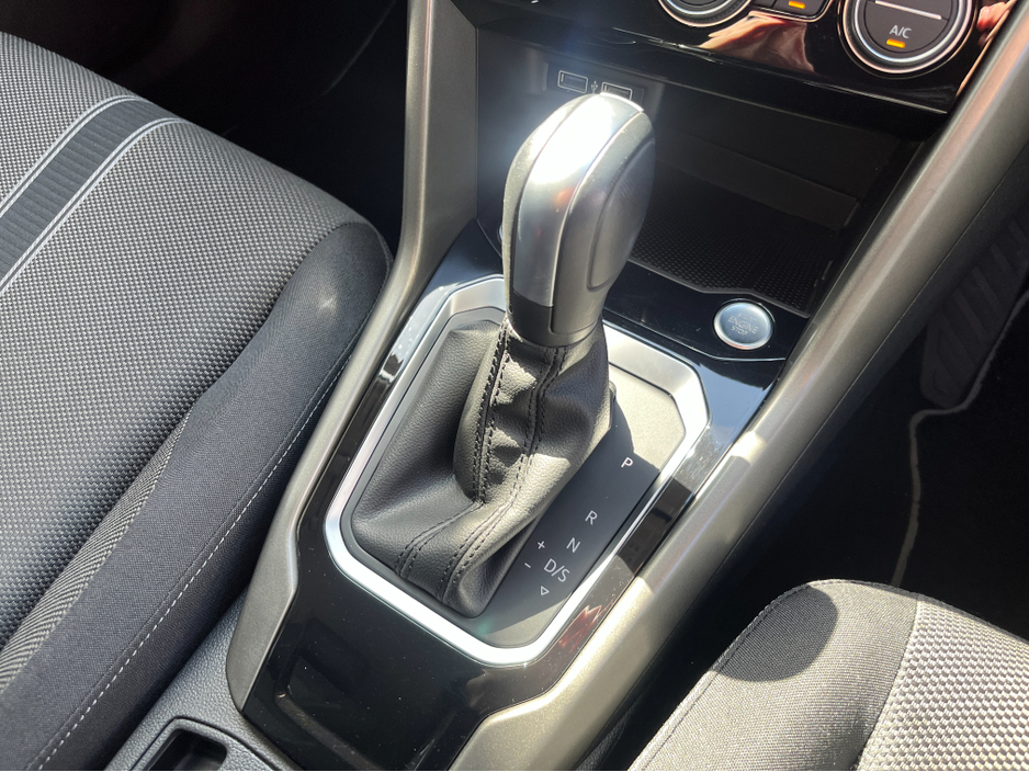 2021 Volkswagen T-Roc - image 17