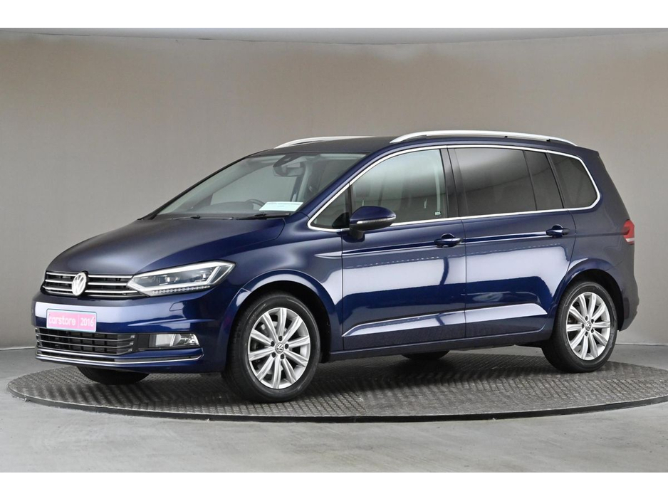 2016 Volkswagen Touran - image 4