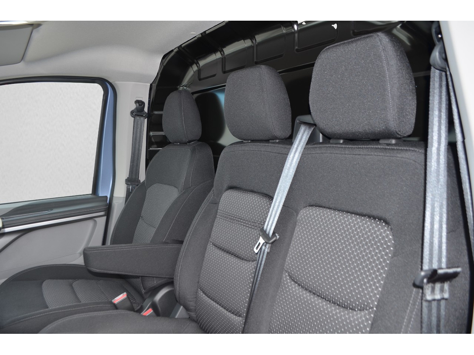 2025 Maxus Deliver 7 - image 13