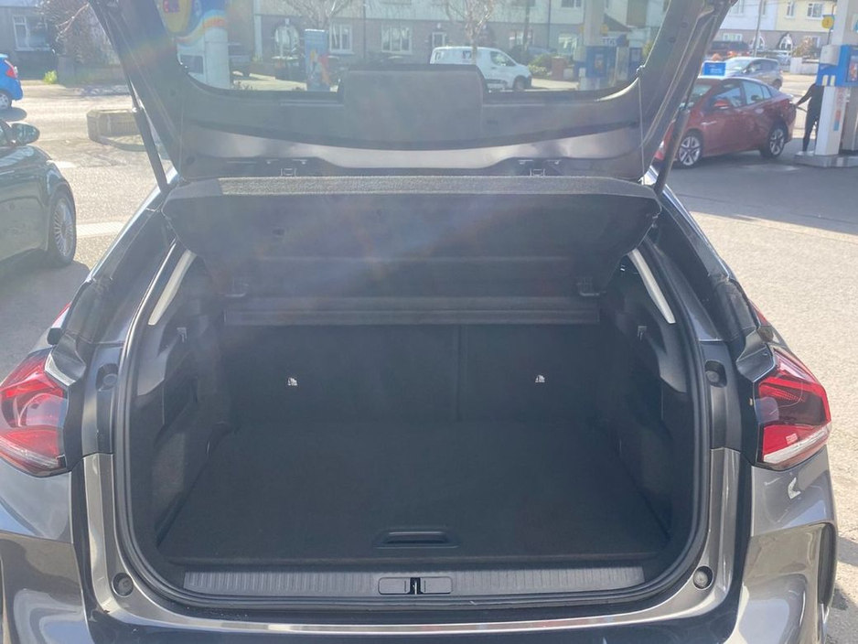 2024 Citroen C4 - image 9