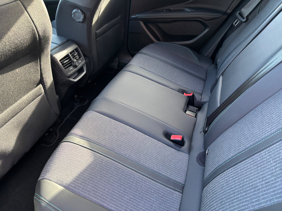 2023 Peugeot 3008 1.2 PureTech 130bhp Auto 6.4 Allure €31,950