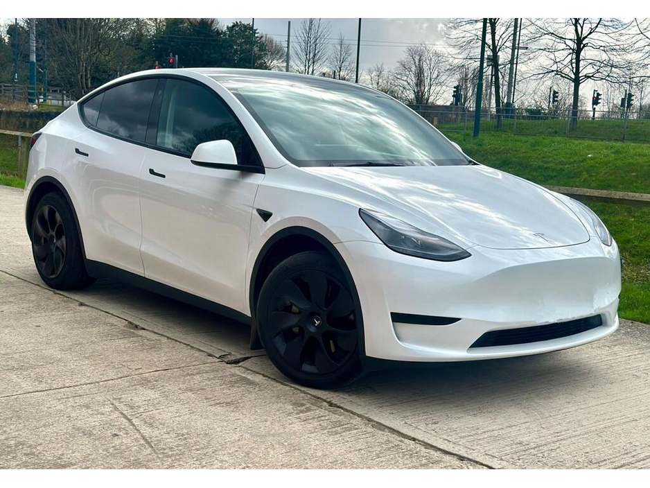 2024 Tesla Model Y - image 4