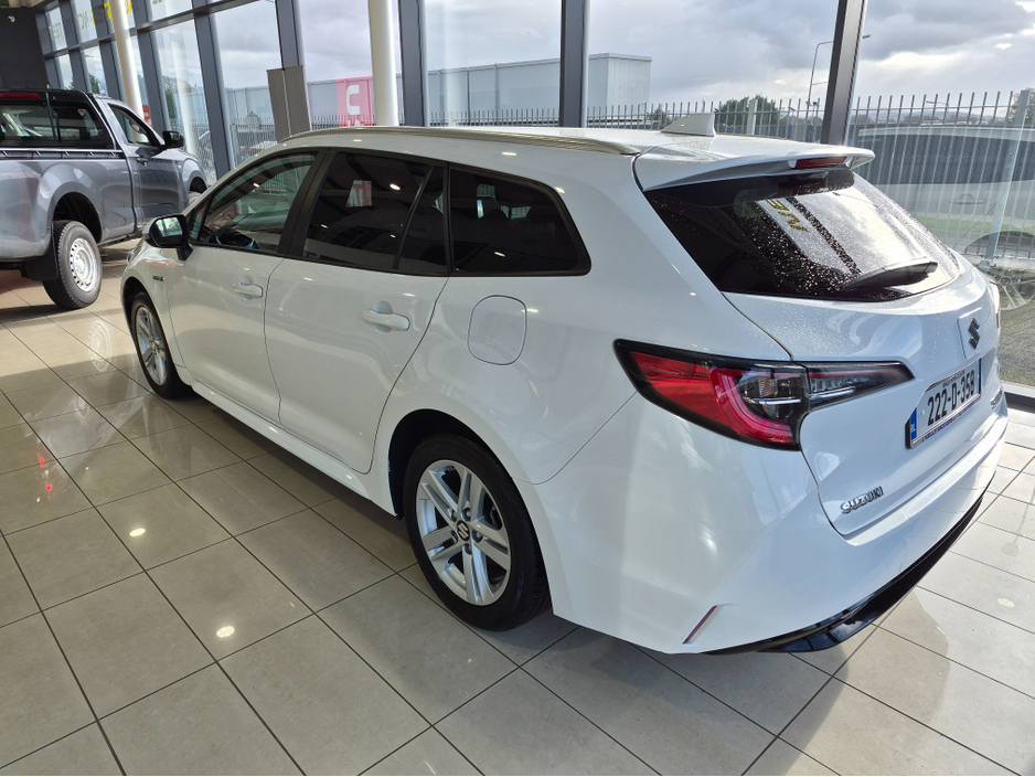 2022 Suzuki Swace - image 4