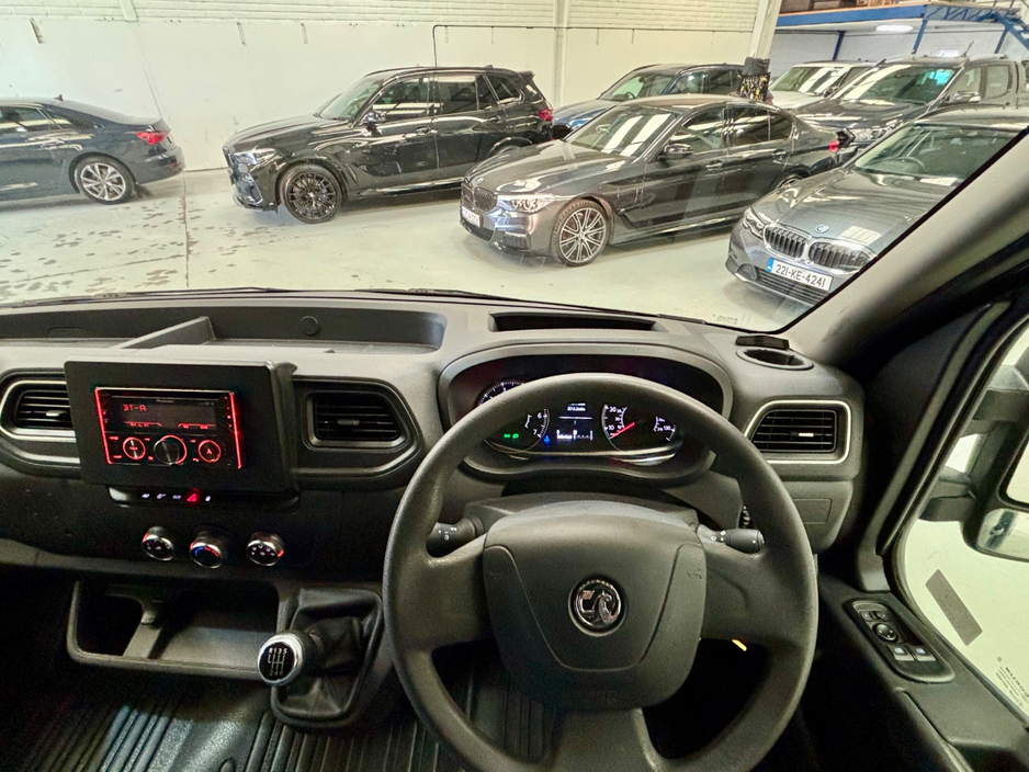 2021 Opel Movano - image 19