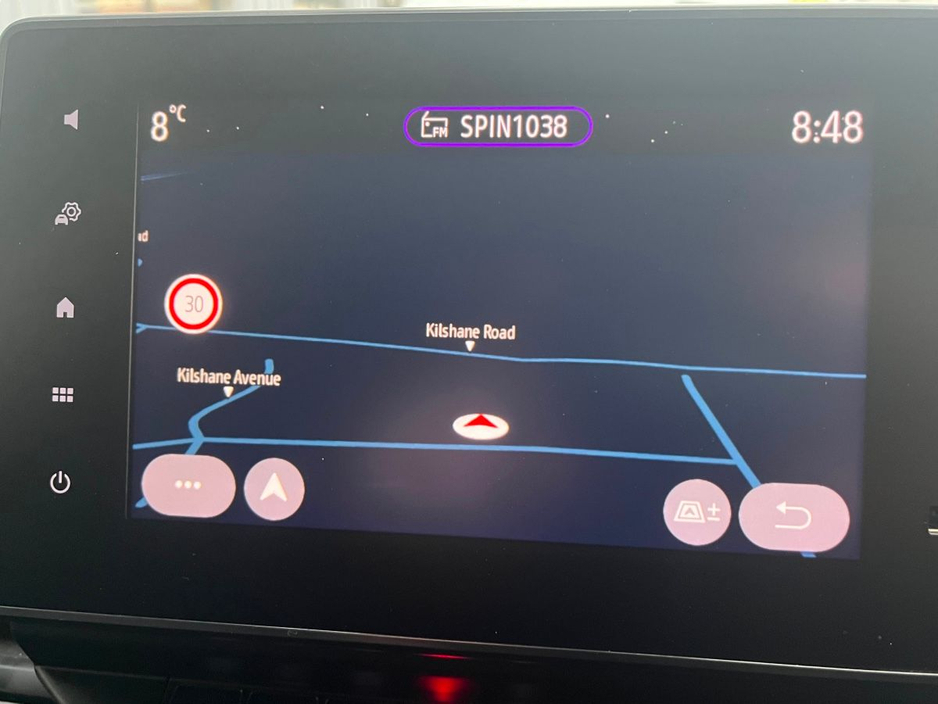 2024 Renault Trafic - image 15