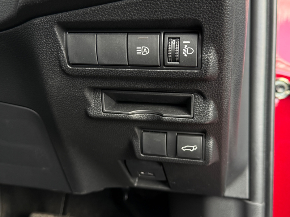 2025 Toyota Corolla Cross - image 19