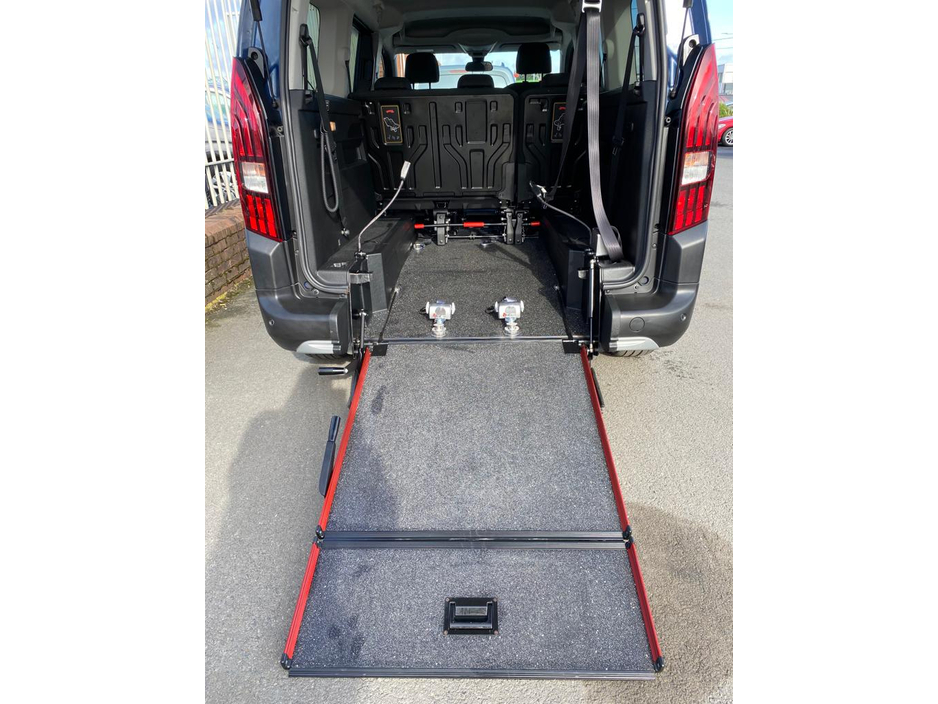 2023 Peugeot Rifter Allure Horizon L2 (Private) €26,950