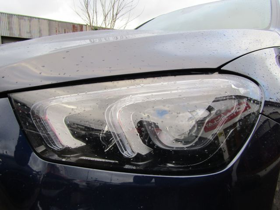 2022 Mercedes-Benz GLE Class - image 46