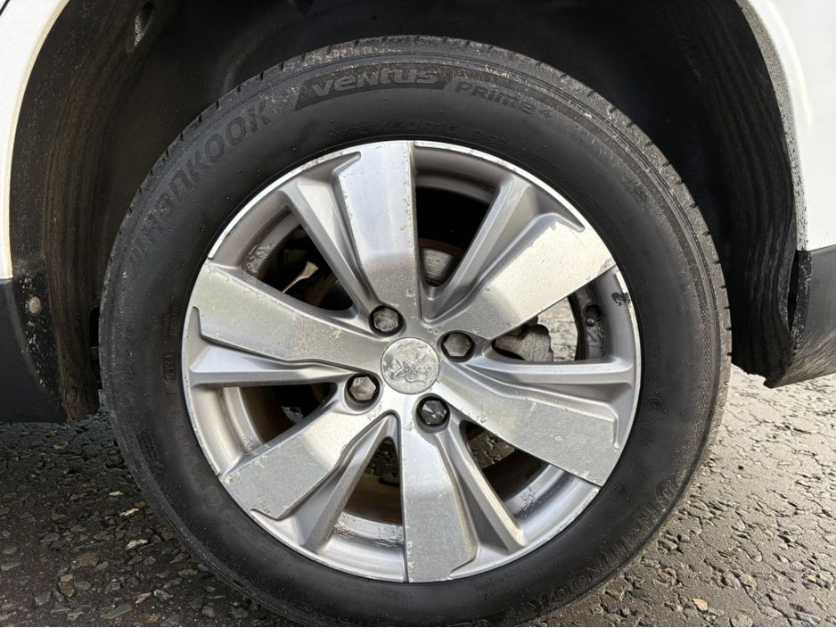 2016 Peugeot 2008 ONE OWNER LOW MILEAGE ALLURE MODEL €8,780