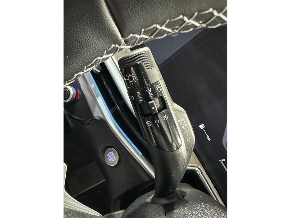 2025 Kia Sorento - image 20