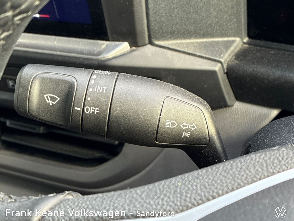 2025 Volkswagen Transporter - image 15