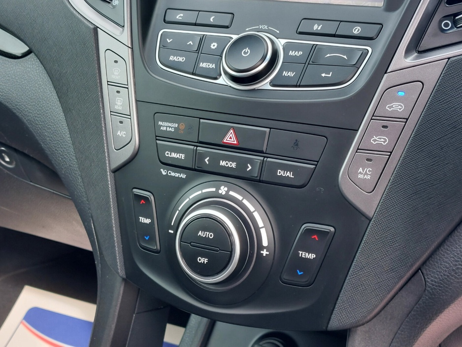 2016 Hyundai Santa Fe 2.2 CRDi 4WD Premium Auto €19,990