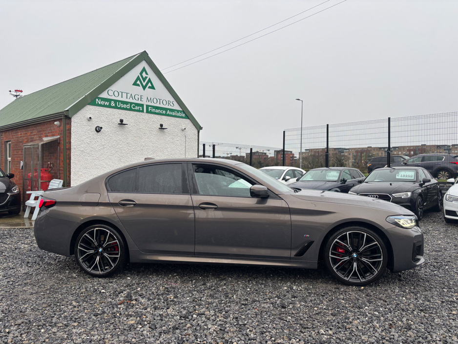 2023 BMW 5 Series - image 26