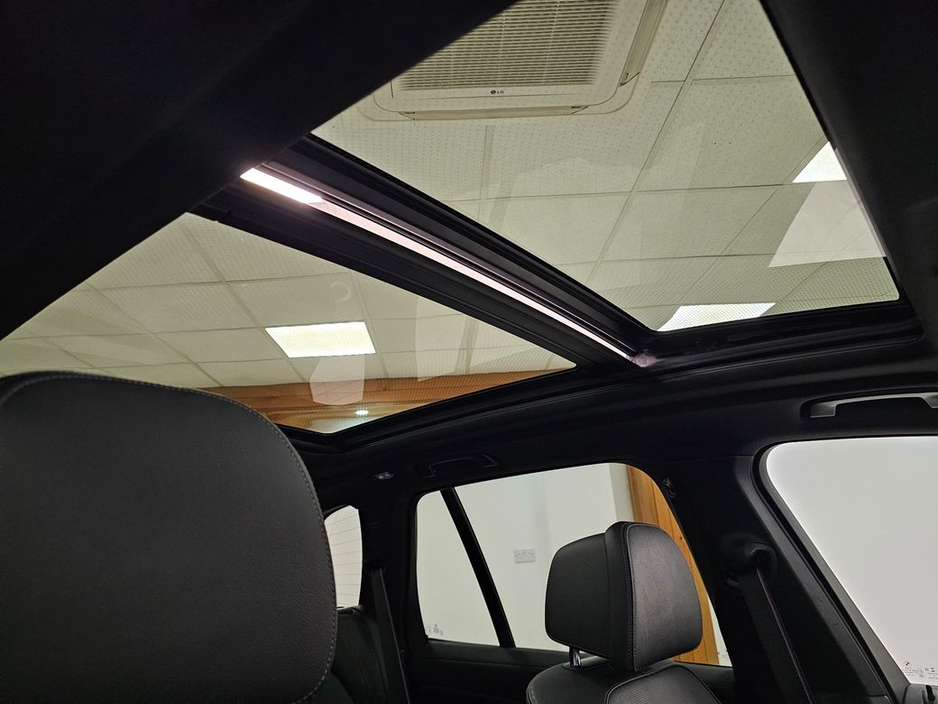 2022 BMW X5 - image 14