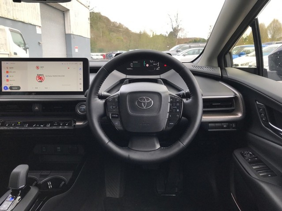 2024 Toyota Prius - image 9
