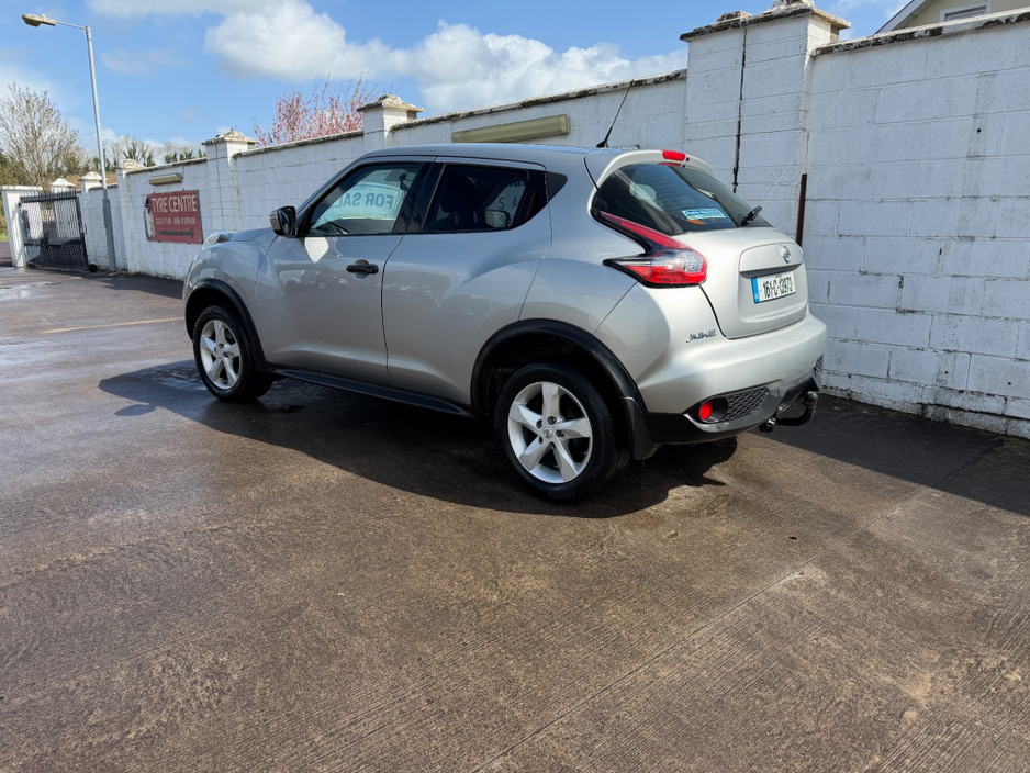 2016 Nissan Juke - image 6
