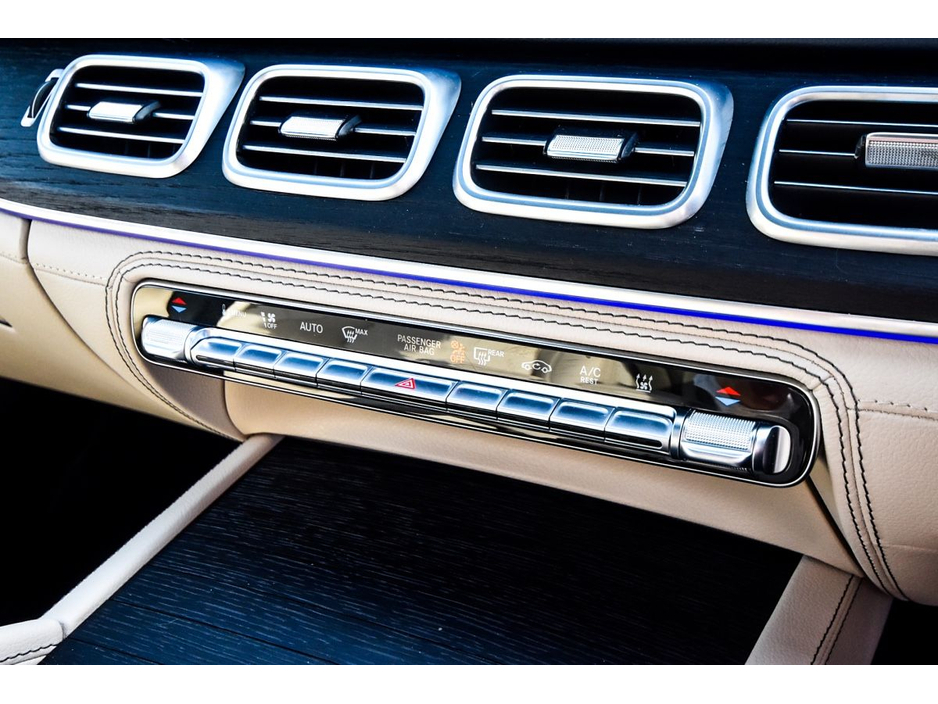 2025 Mercedes-Benz GLE Class - image 21