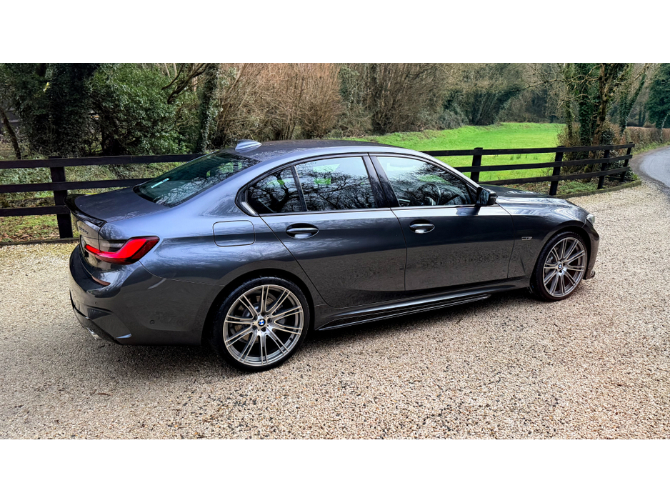 2021 BMW 3 Series 2021 (212)  BMW 330e M-SPORT X-DRIVE (4WD) 290BHP €25,999