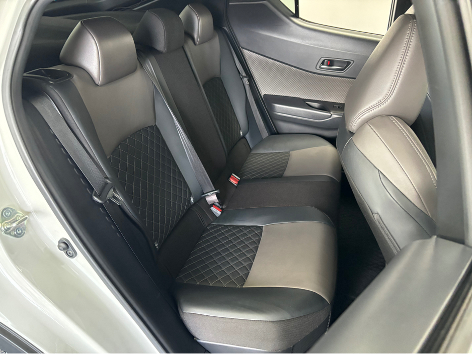 2018 Toyota C-HR - image 10