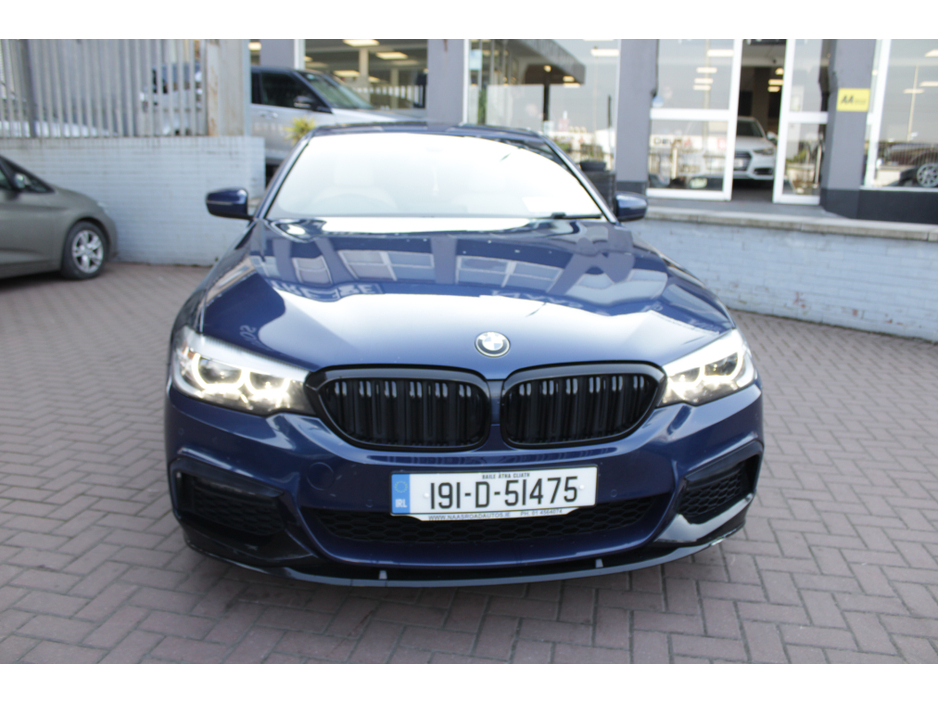 2019 BMW 5 Series - image 9