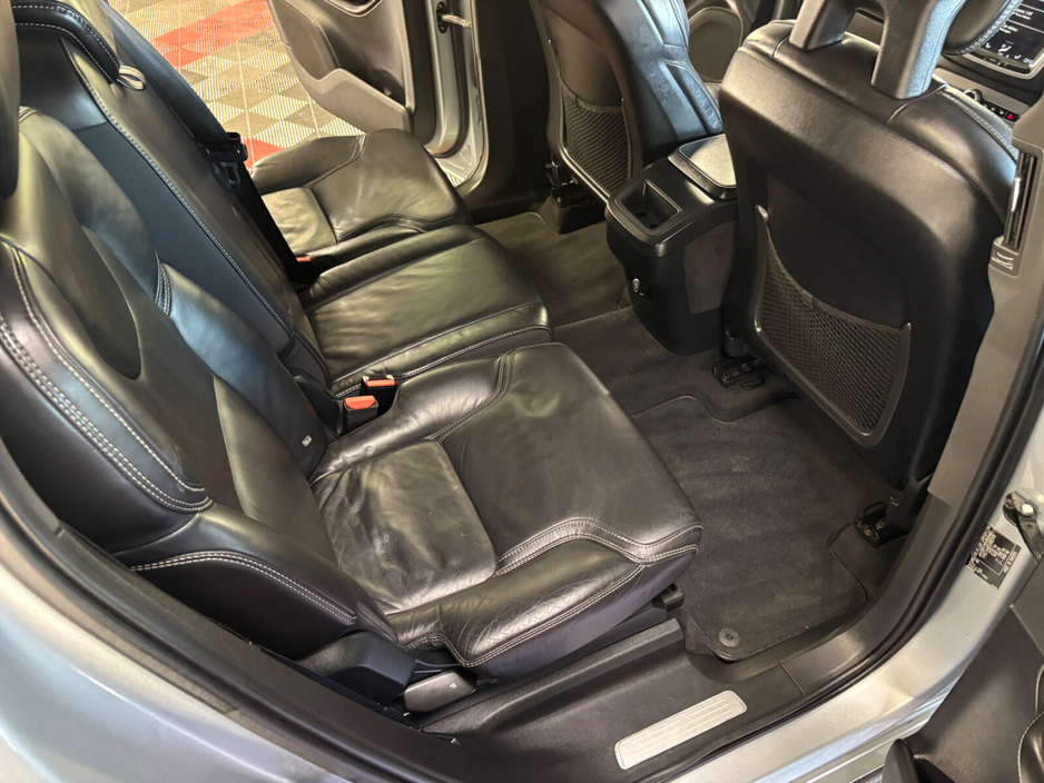 2016 Volvo XC90 - image 14