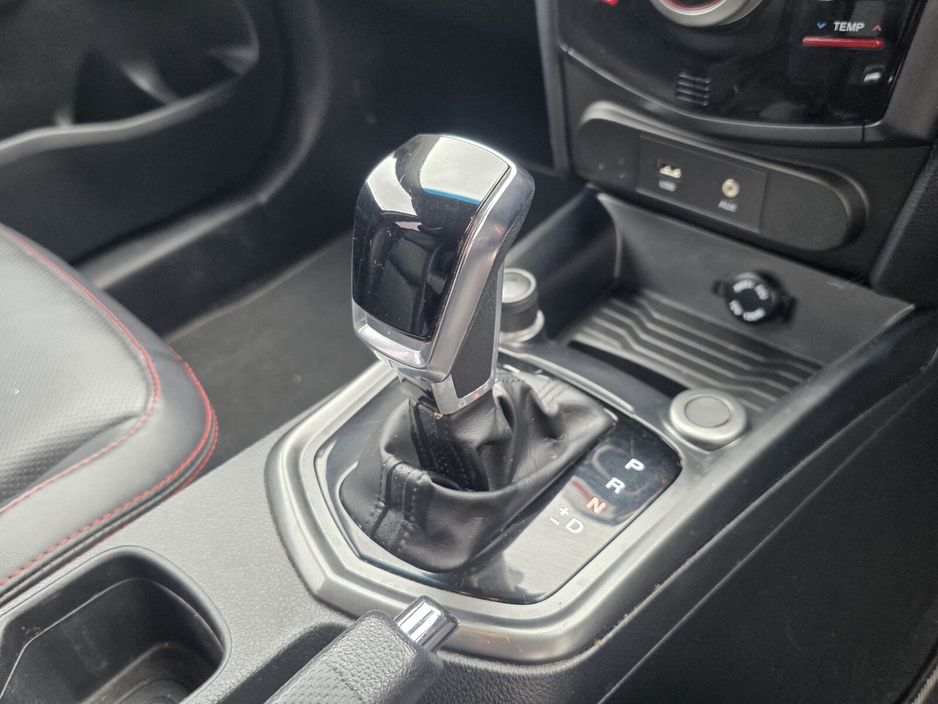 2021 Ssangyong Tivoli - image 16