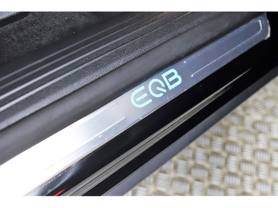 2022 Mercedes-Benz EQB - image 24