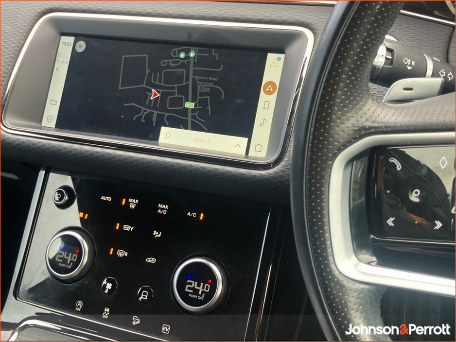 2022 Land Rover Range Rover Evoque R Rover Evoque R-Dyn S P300 e A R-Dynamic S P300 e 309 AWD PHEV 109BHP /80kw 12.2 kWh Battery Auto Start/Stop €36,900