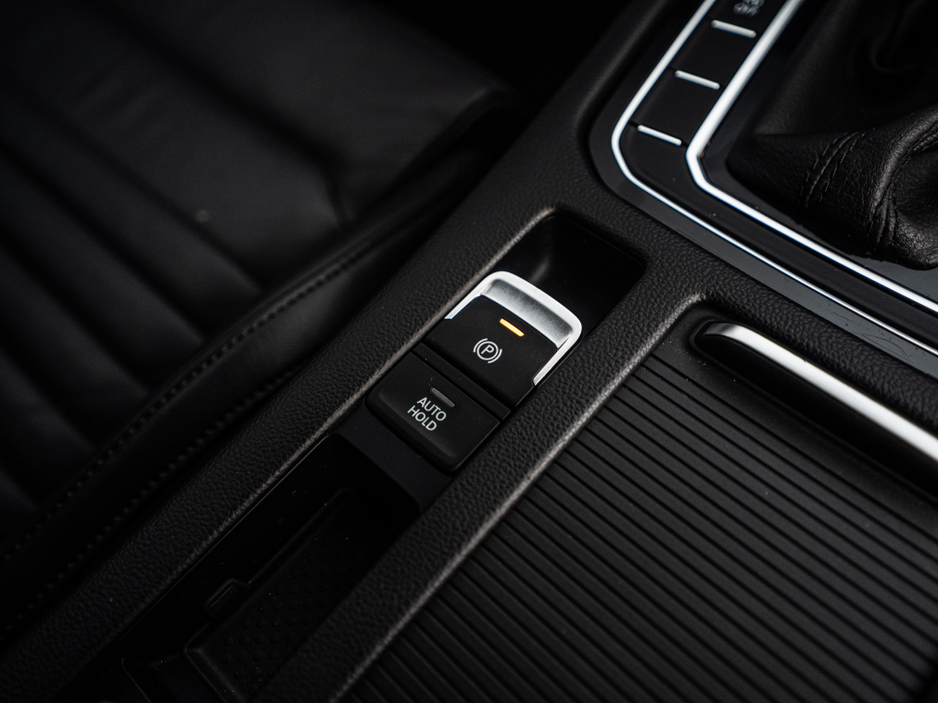 2019 Volkswagen Passat 2019 Passat 2.0d Auto HIGHLINE/High spec/1yr warra €24,888