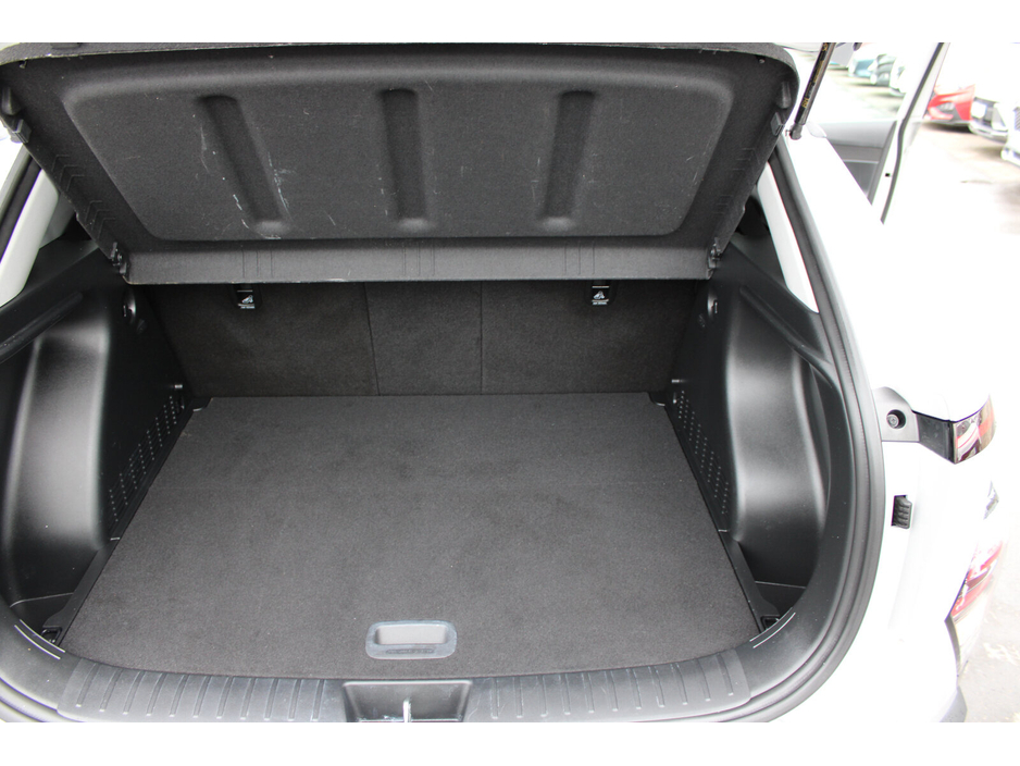 2023 Hyundai Kona - image 13