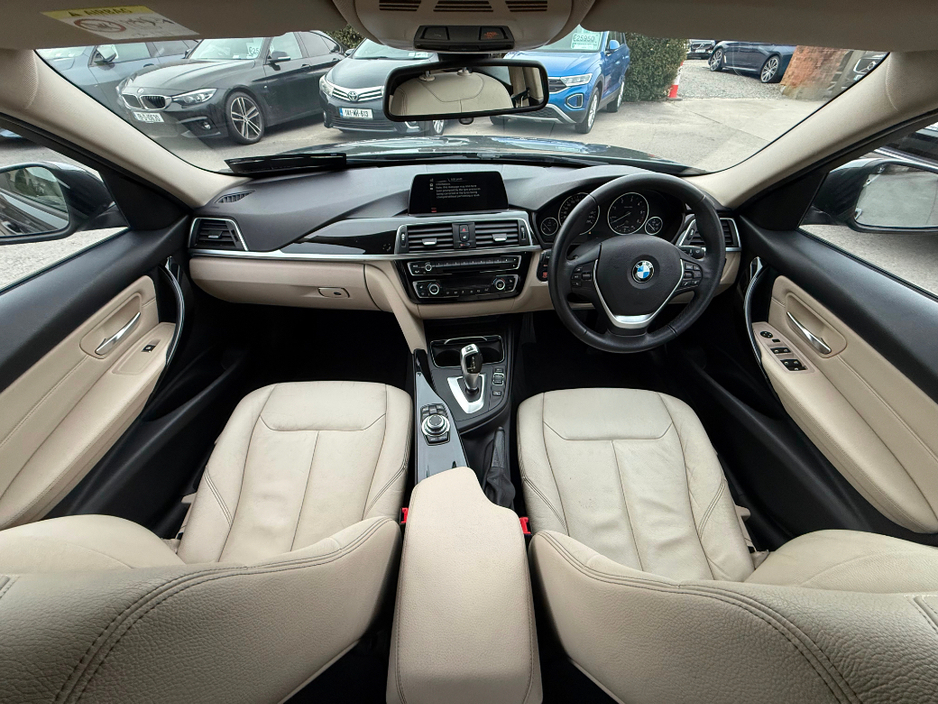 2016 BMW 3 Series - image 16