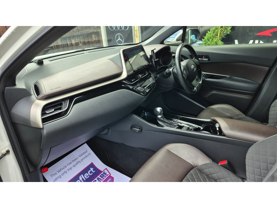 2019 Toyota C-HR Luna Sport Hybrid €19,950