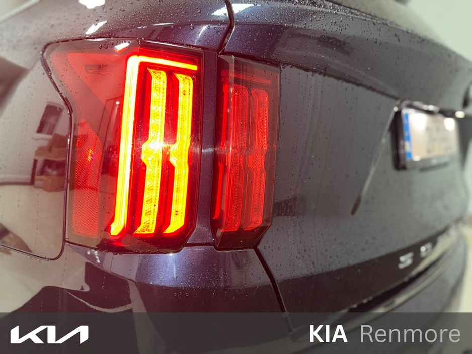 2021 Kia Sorento - image 10