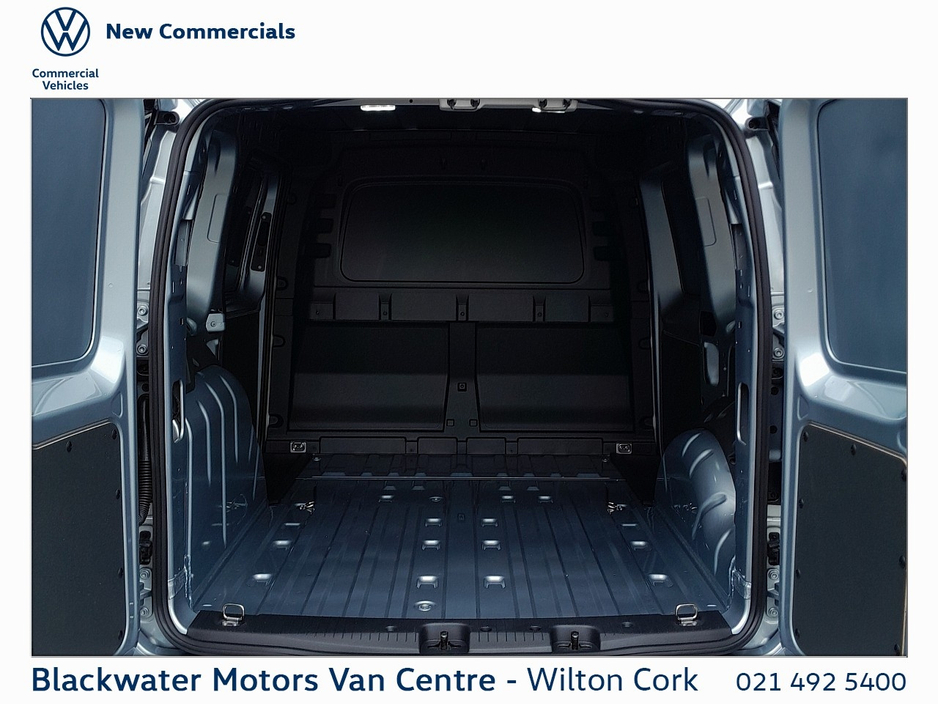 2025 Volkswagen Caddy - image 7