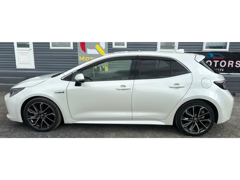 2018 Toyota Corolla - image 4