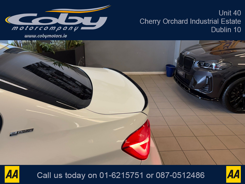 2017 BMW 3 Series - image 18