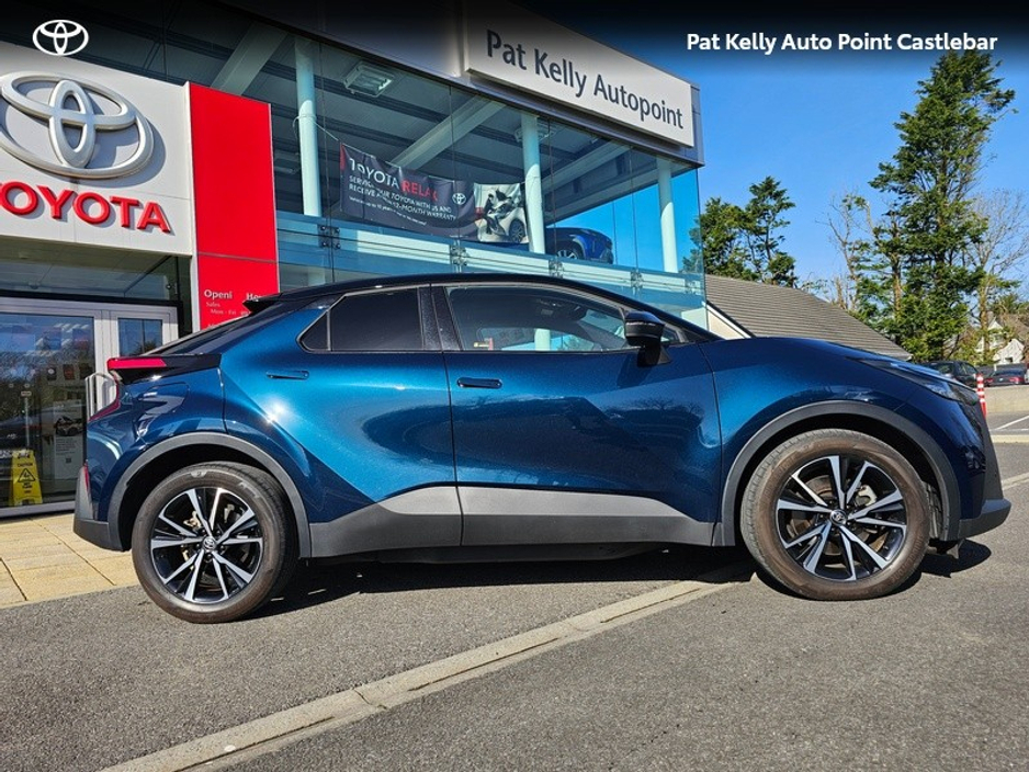 2025 Toyota C-HR - image 3